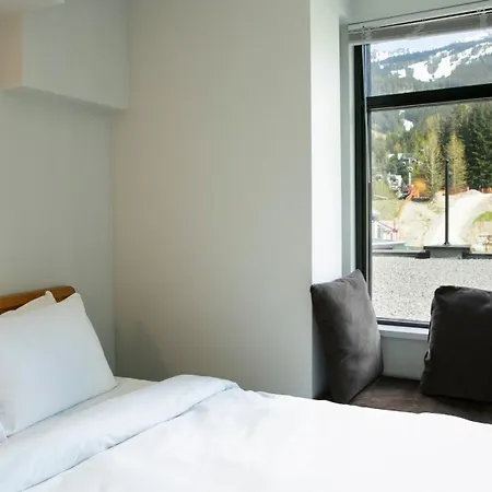 Carleton Lodge Whistler Exterior photo