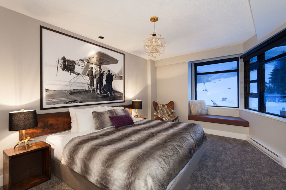 Carleton 4*