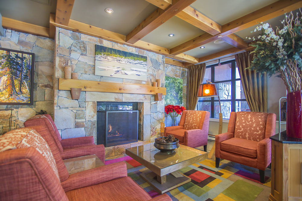 Carleton 4* Whistler